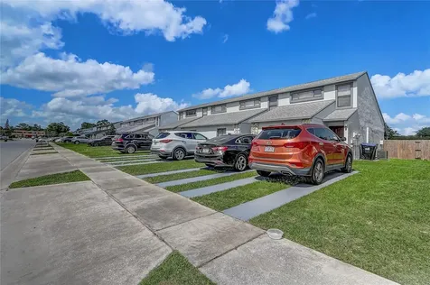 2719 Hunt Club Lane Orlando FL 32826