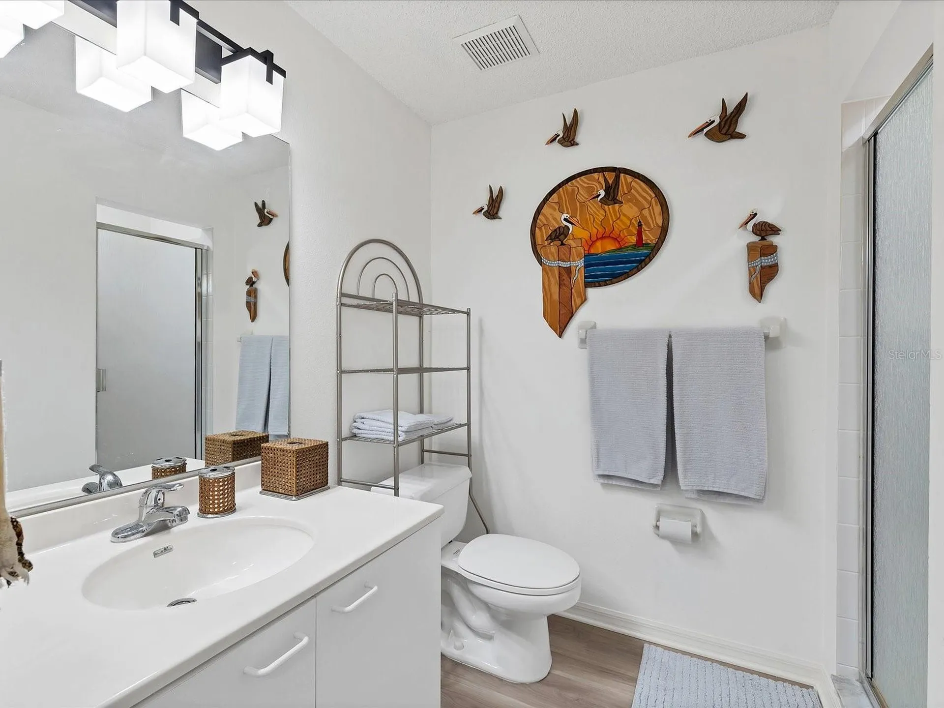 3607 E Bay Drive Holmes Beach FL 34217
