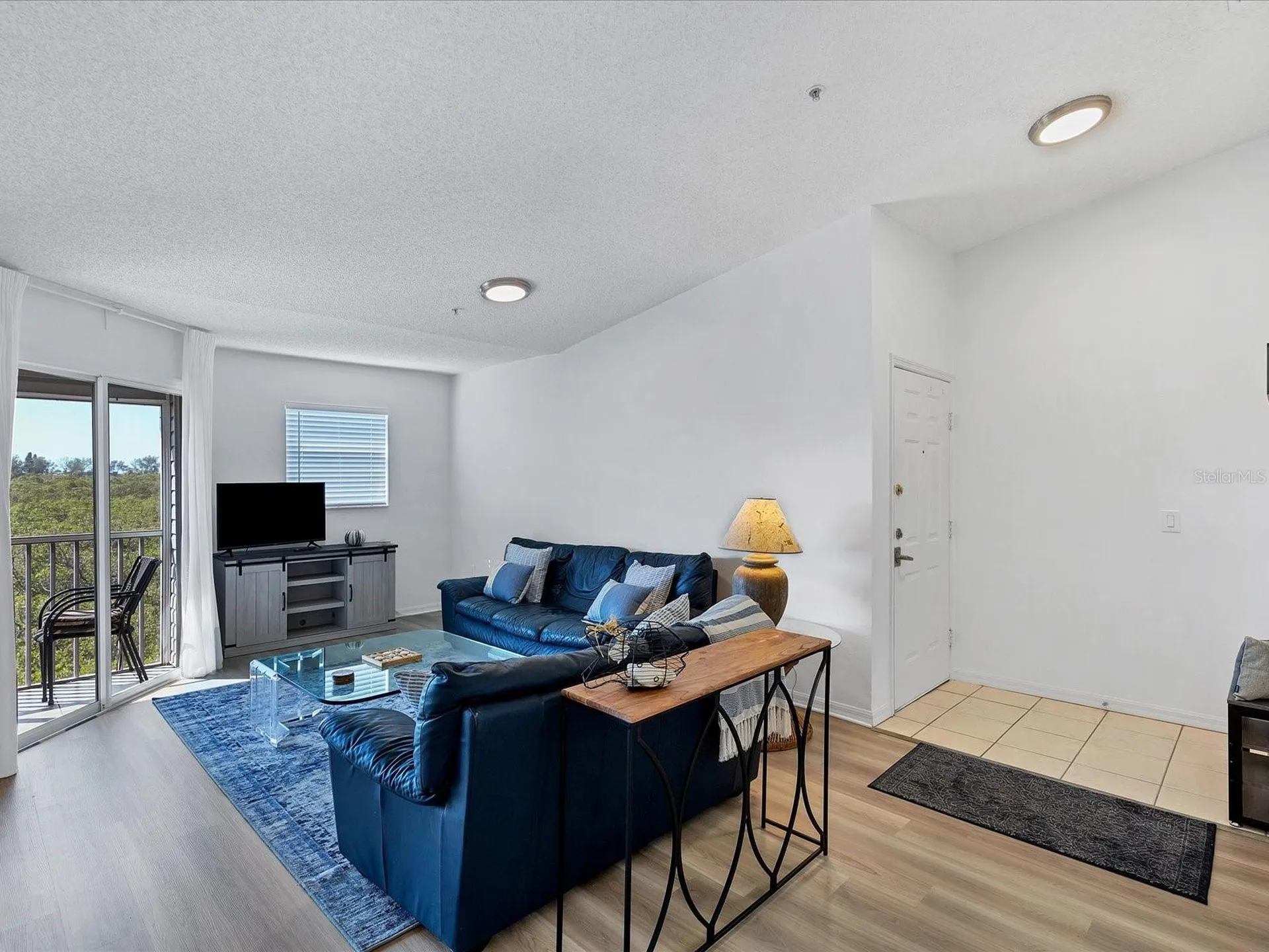 3607 E Bay Drive Holmes Beach FL 34217
