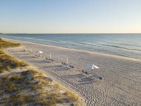 3607 E Bay Drive Holmes Beach FL 34217