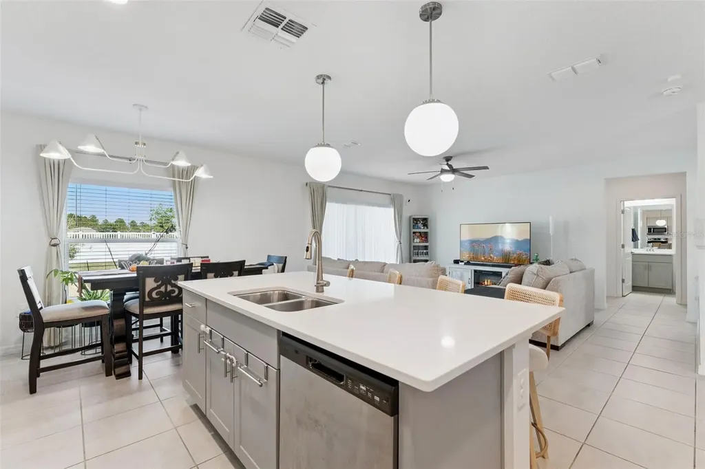 1111 Calico Pointe Circle Groveland FL 34736