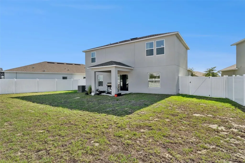 1111 Calico Pointe Circle Groveland FL 34736