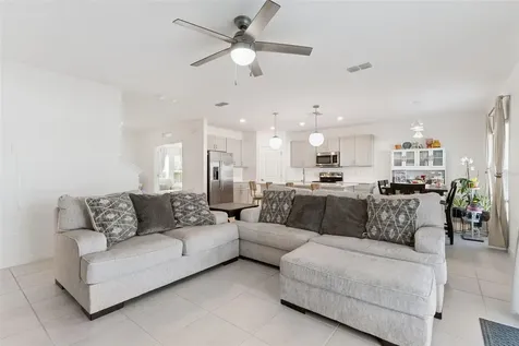 1111 Calico Pointe Circle Groveland FL 34736