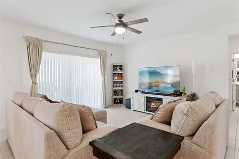 1111 Calico Pointe Circle Groveland FL 34736