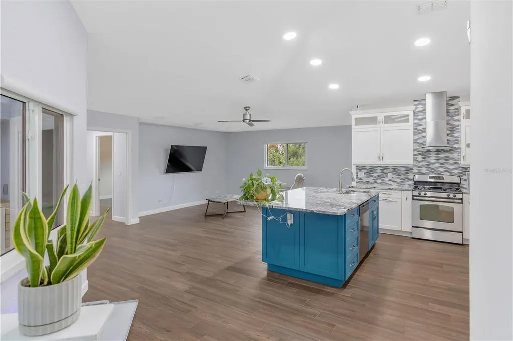 727 Hidden Lake Drive Tarpon Springs FL 34689