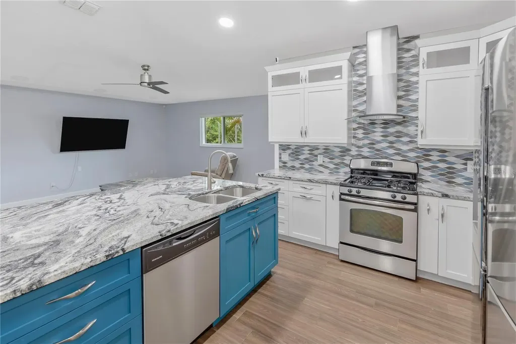 727 Hidden Lake Drive Tarpon Springs FL 34689