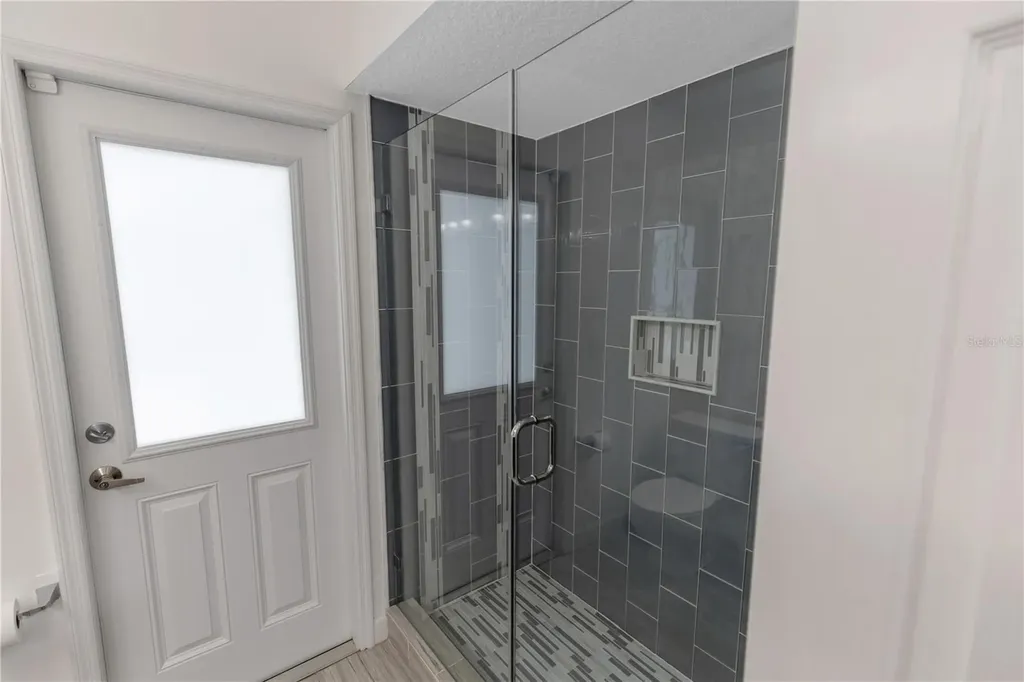 727 Hidden Lake Drive Tarpon Springs FL 34689