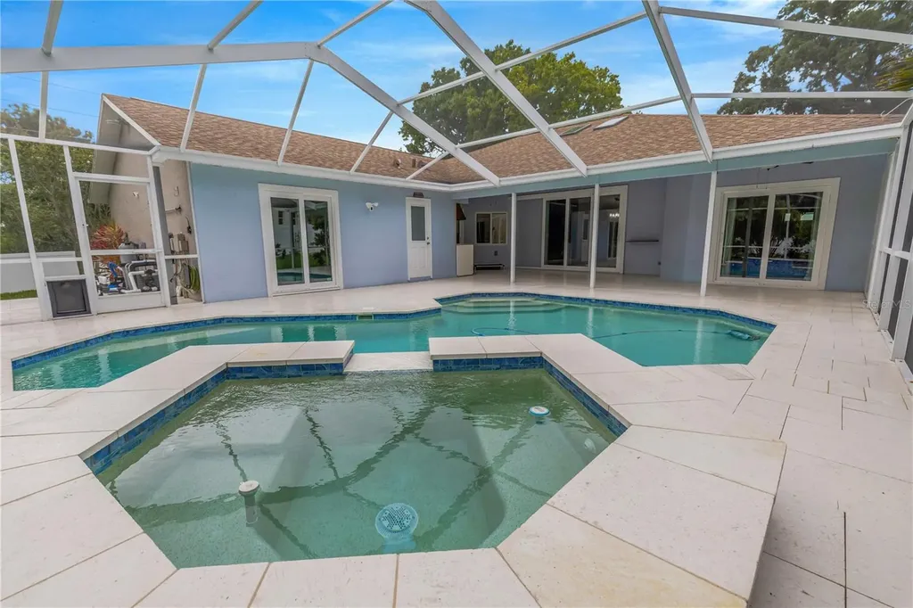 727 Hidden Lake Drive Tarpon Springs FL 34689