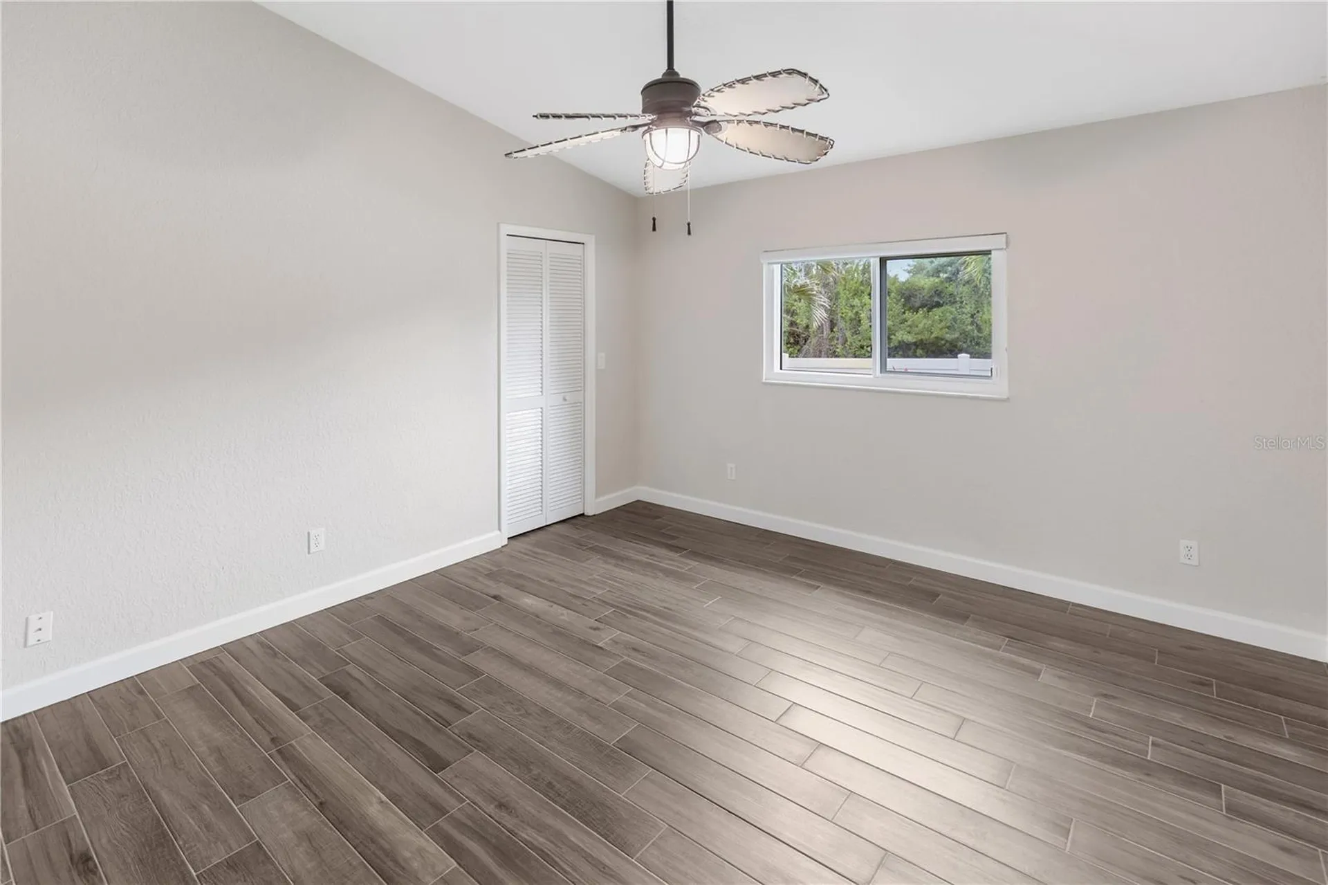 727 Hidden Lake Drive Tarpon Springs FL 34689
