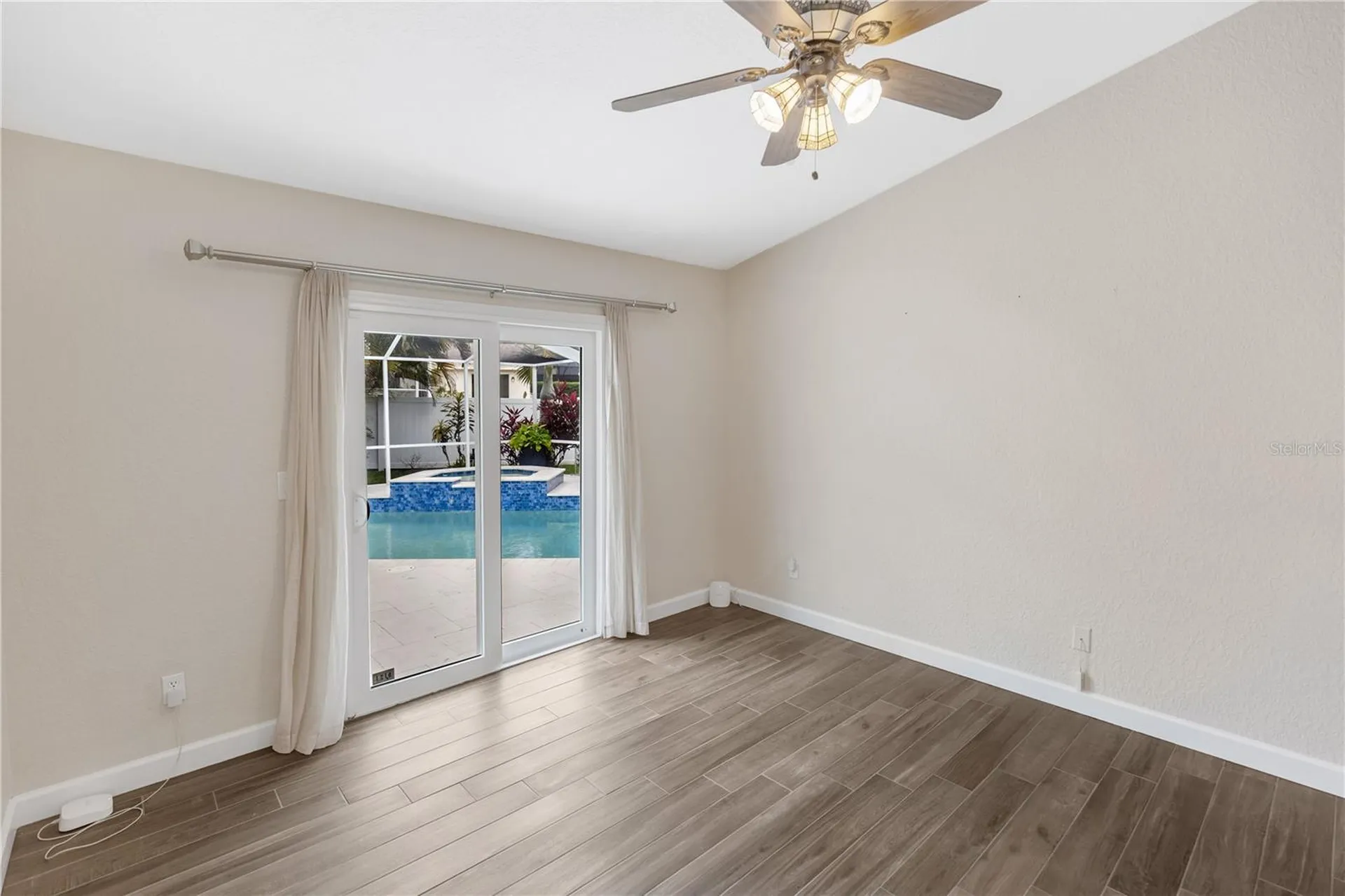 727 Hidden Lake Drive Tarpon Springs FL 34689