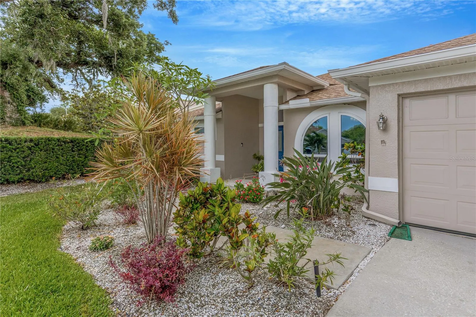727 Hidden Lake Drive Tarpon Springs FL 34689
