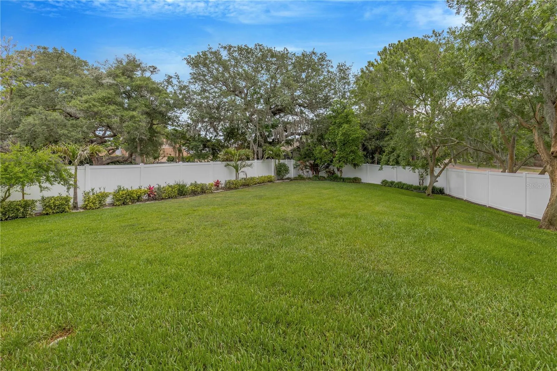 727 Hidden Lake Drive Tarpon Springs FL 34689