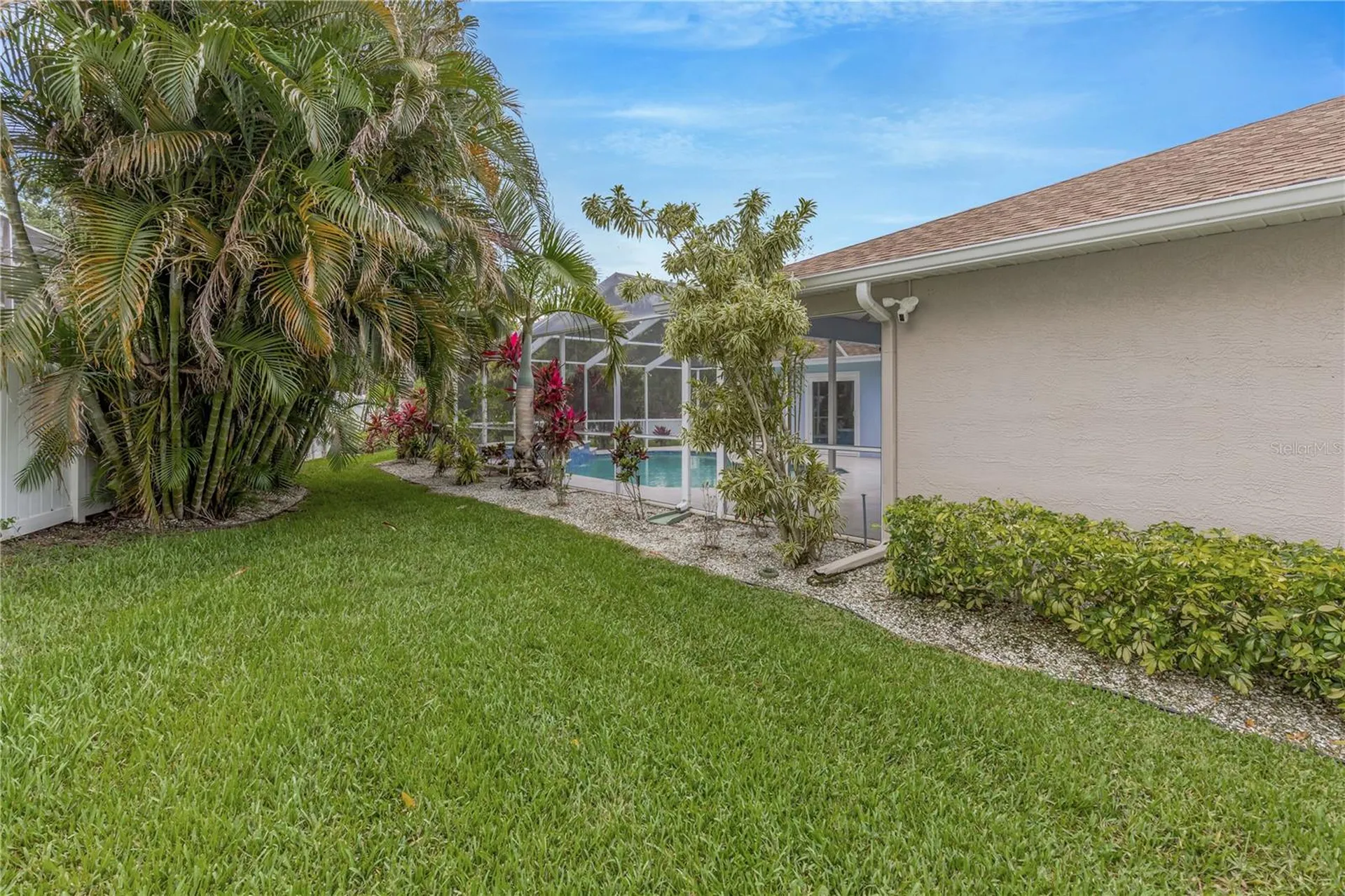 727 Hidden Lake Drive Tarpon Springs FL 34689