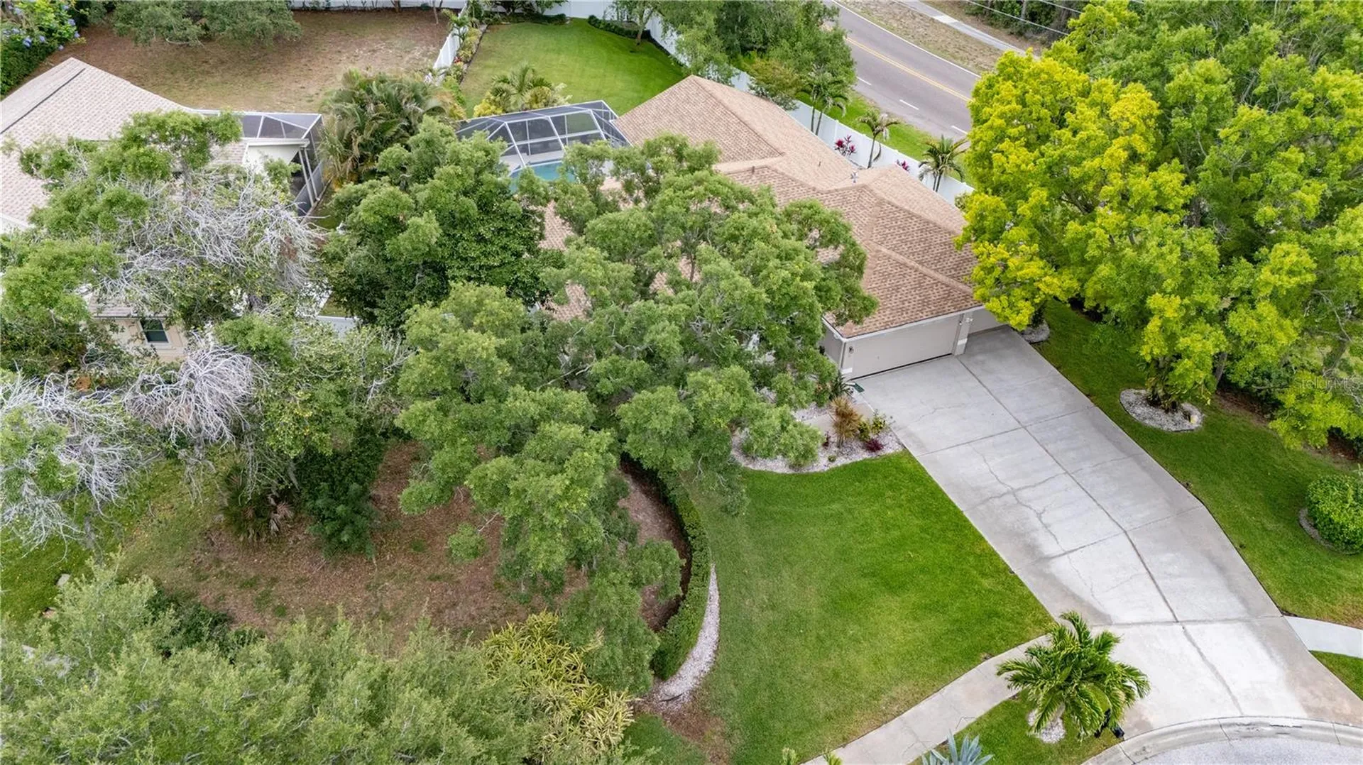 727 Hidden Lake Drive Tarpon Springs FL 34689
