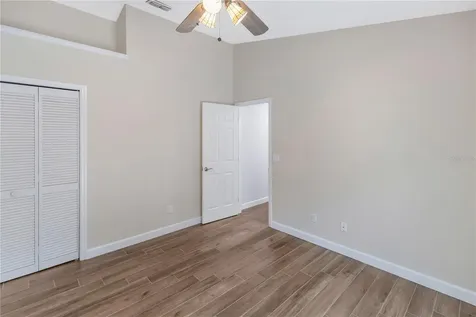 727 Hidden Lake Drive Tarpon Springs FL 34689