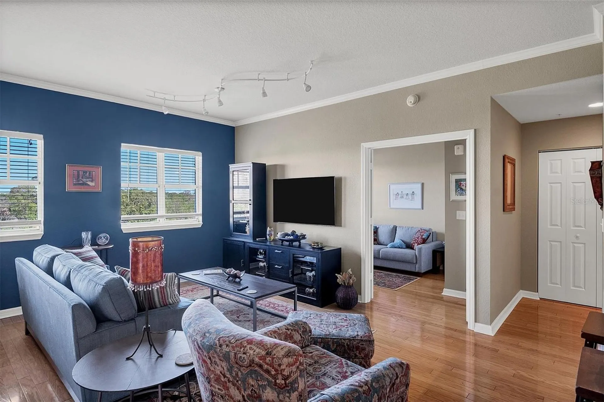 1064 N Tamiami Trail Sarasota FL 34236