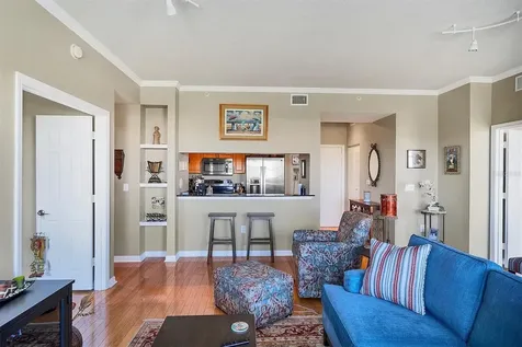 1064 N Tamiami Trail Sarasota FL 34236
