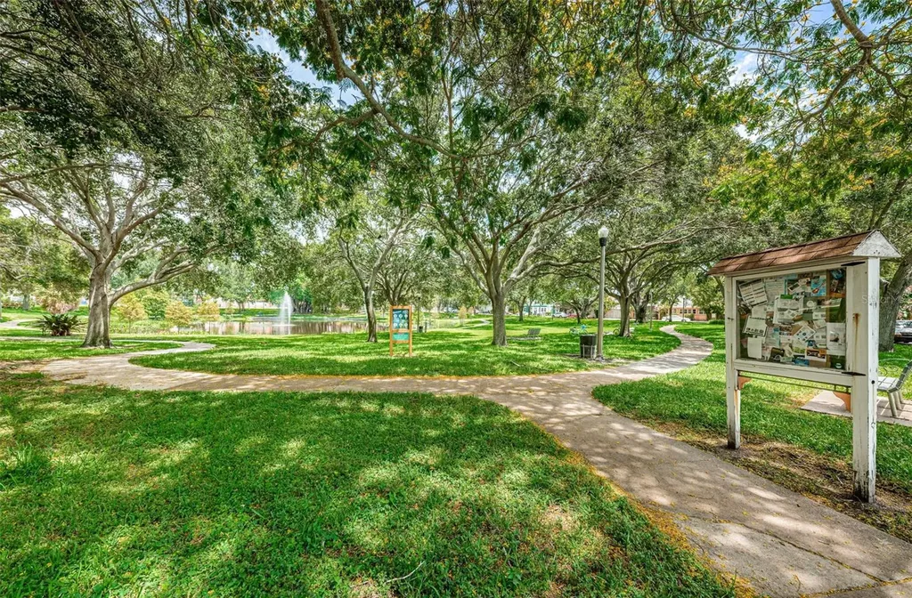 547 15th Street N St Petersburg FL 33705