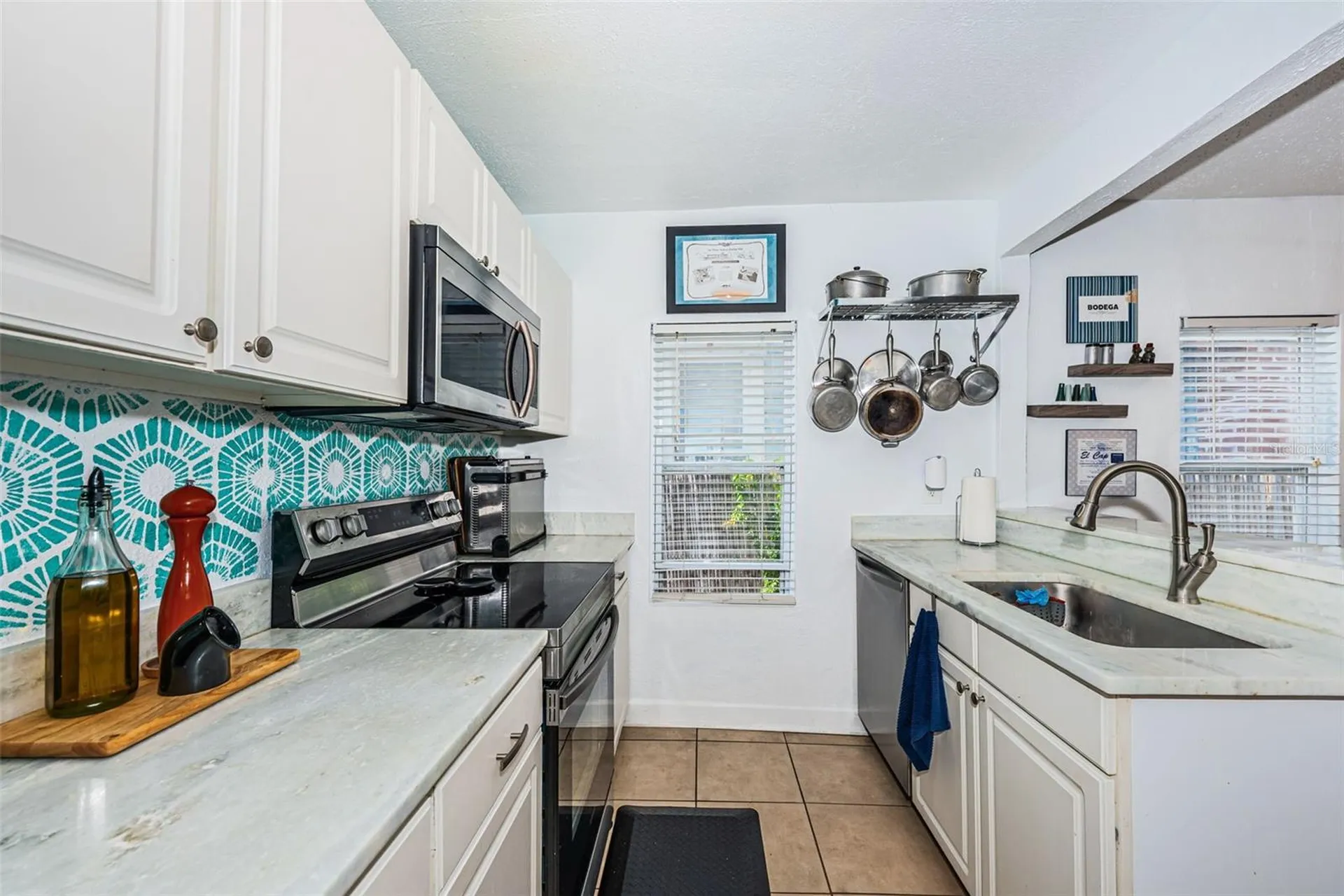 547 15th Street N St Petersburg FL 33705