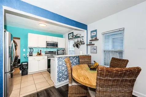 547 15th Street N St Petersburg FL 33705