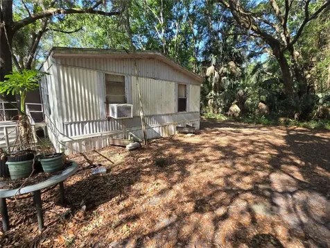 9845 NW 160th Street Reddick FL 32686
