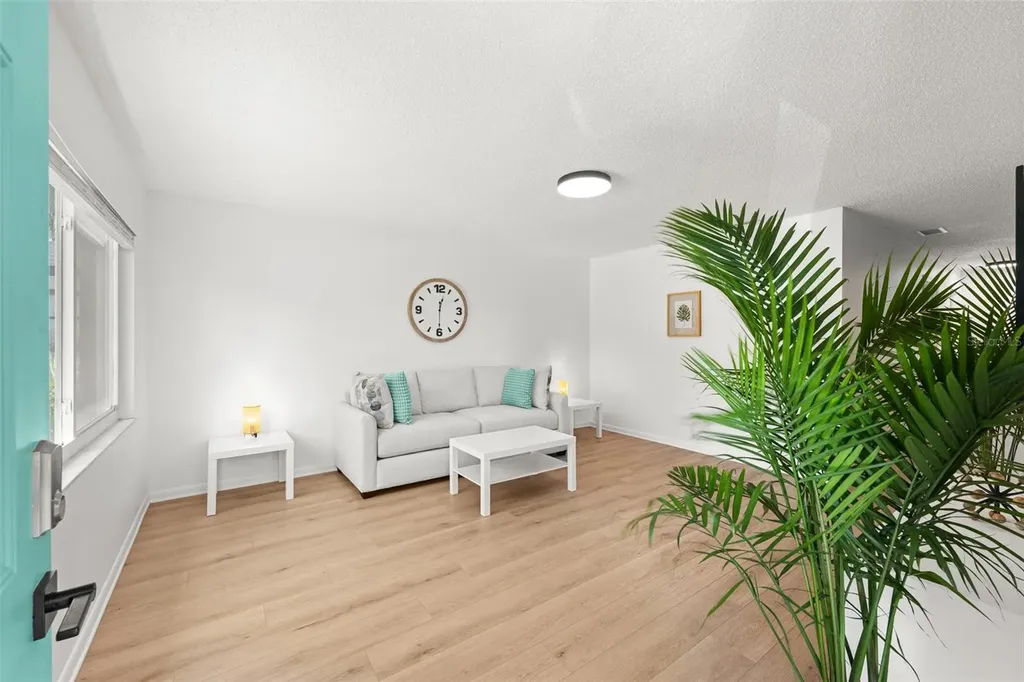 3761 21st Avenue S St Petersburg FL 33711