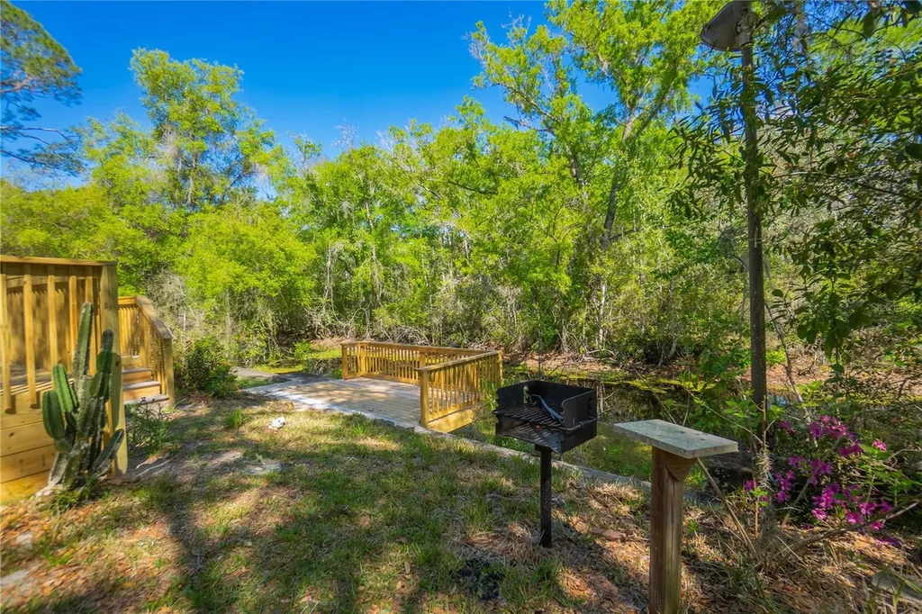 7536 S Bobcat Point Floral City FL 34436