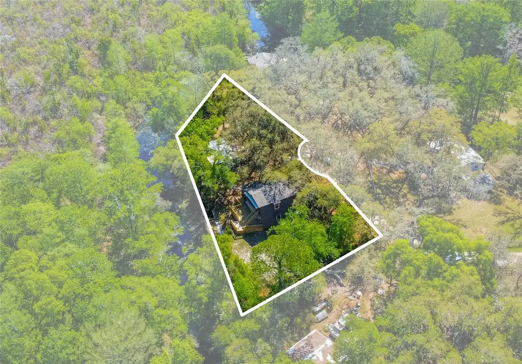 7536 S Bobcat Point Floral City FL 34436