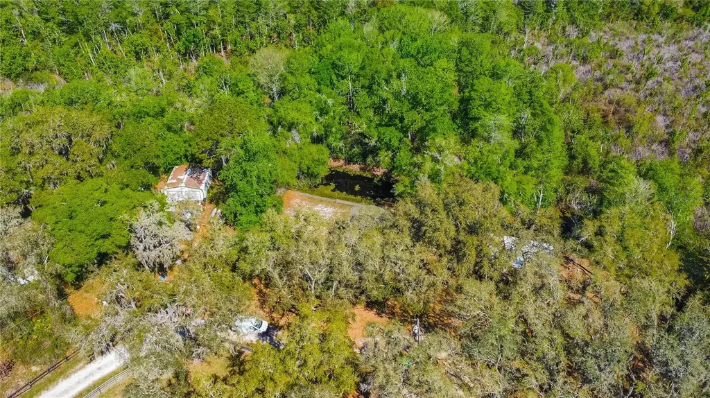 7536 S Bobcat Point Floral City FL 34436