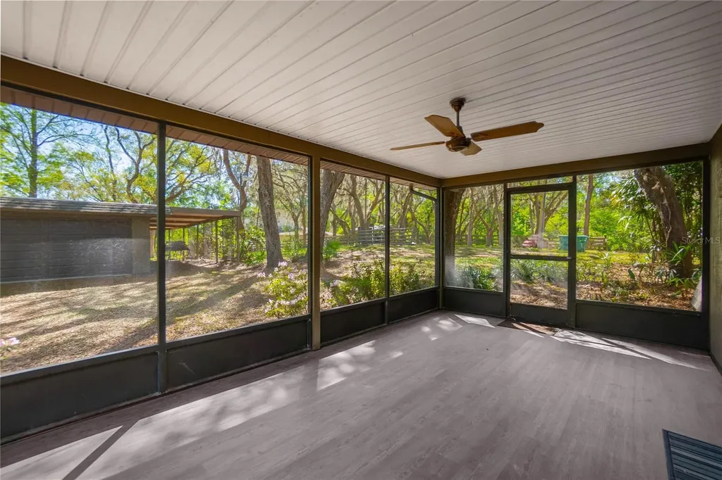 7536 S Bobcat Point Floral City FL 34436