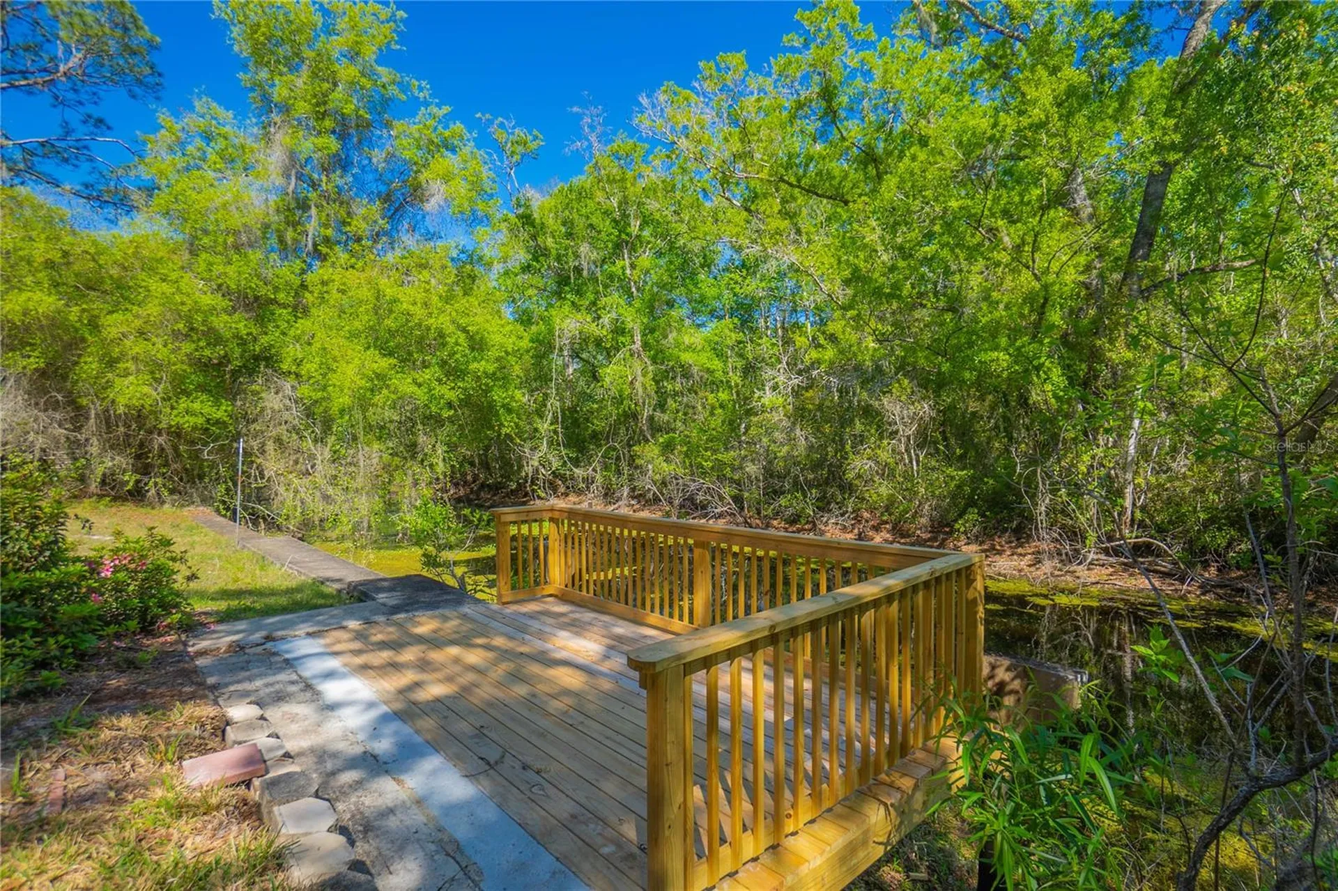 7536 S Bobcat Point Floral City FL 34436