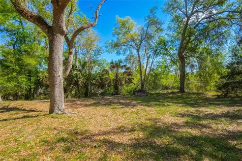 7536 S Bobcat Point Floral City FL 34436