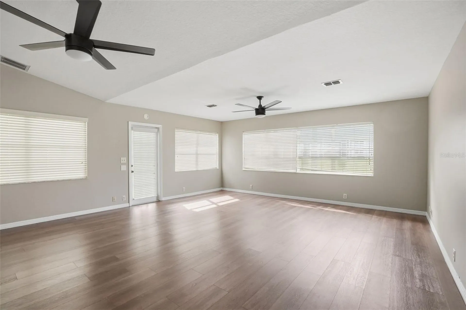 14305 Tennyson Drive Hudson FL 34667