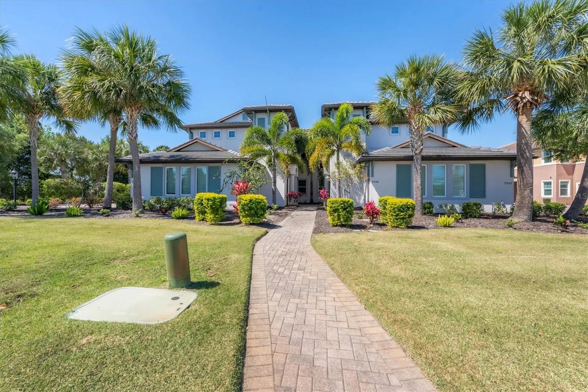 7564 Divot Loop Bradenton FL 34202
