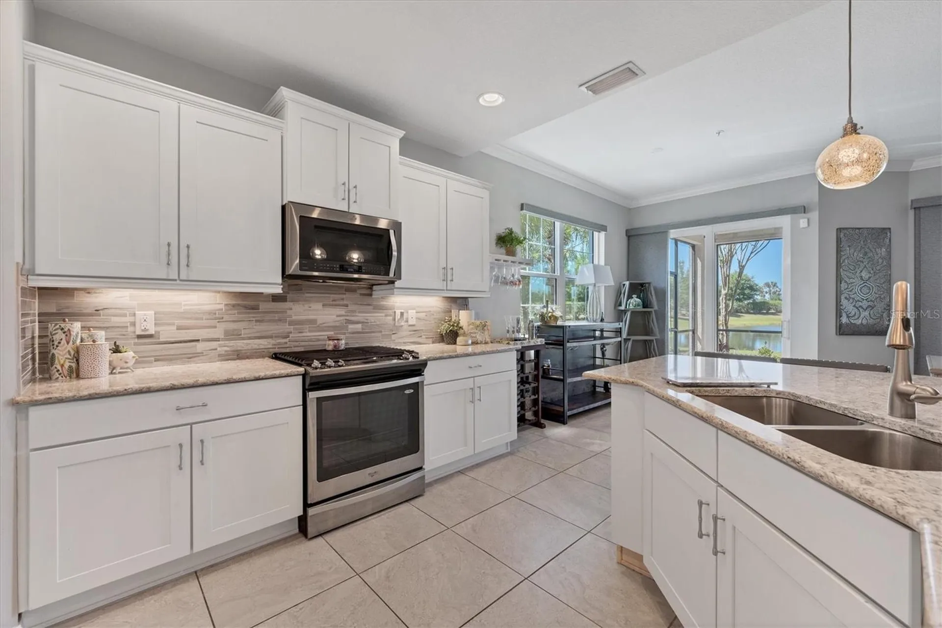 7564 Divot Loop Bradenton FL 34202