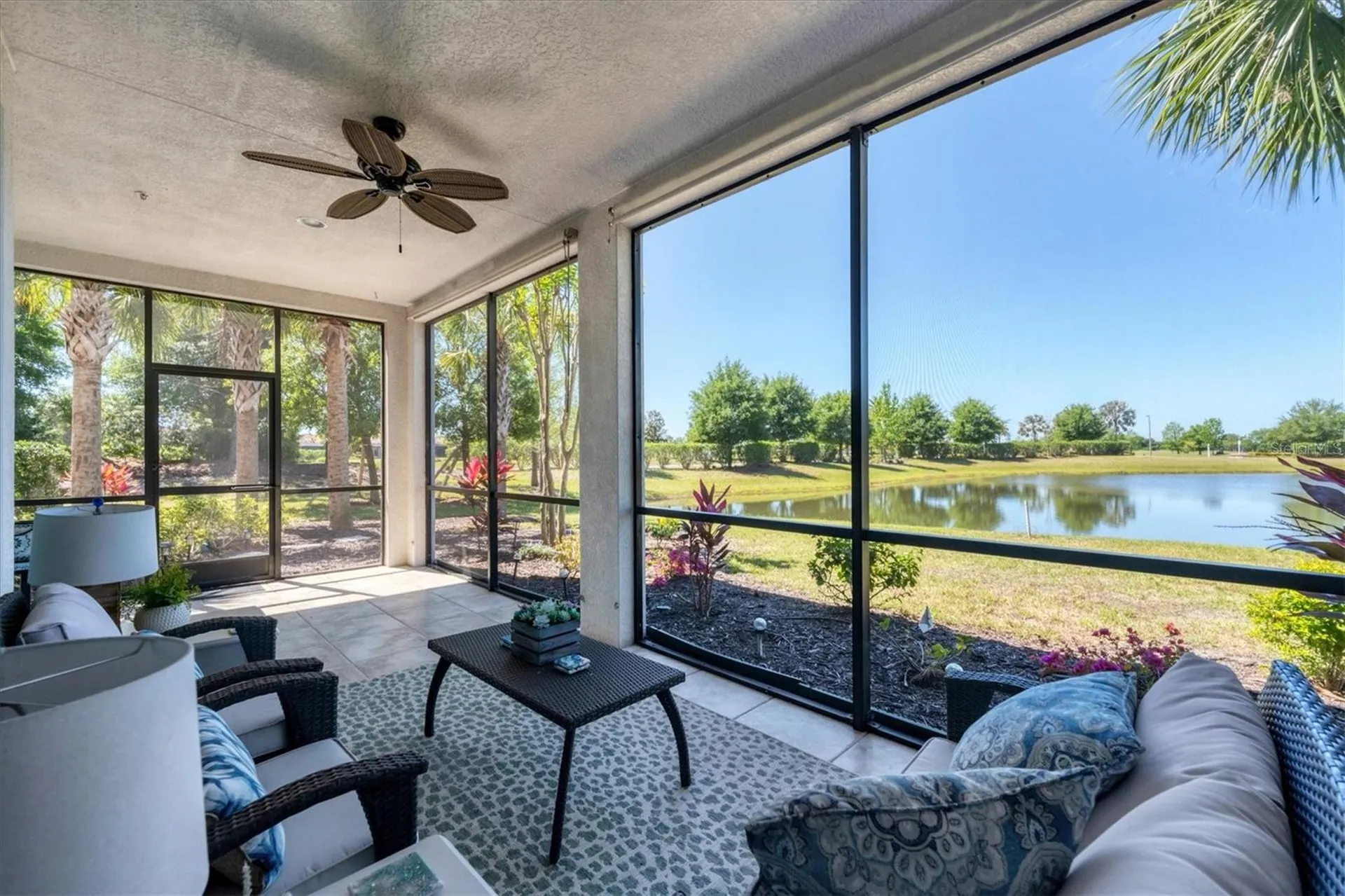 7564 Divot Loop Bradenton FL 34202