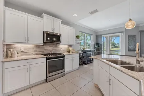 7564 Divot Loop Bradenton FL 34202