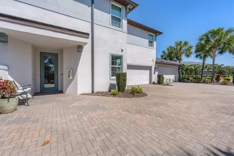 7564 Divot Loop Bradenton FL 34202