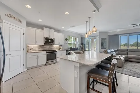 7564 Divot Loop Bradenton FL 34202
