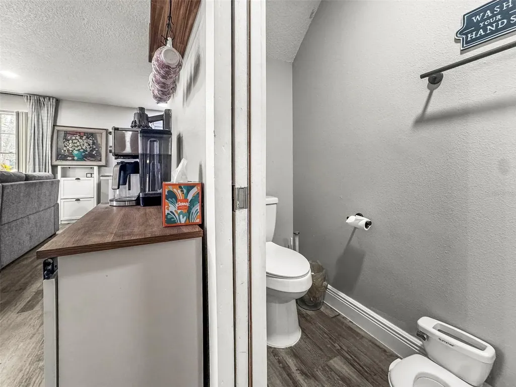 933 Hamilton Court Palm Harbor FL 34683