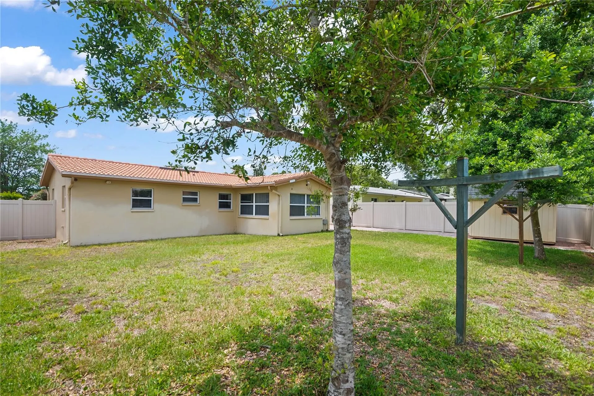 970 8th Avenue NE Largo FL 33770