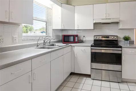 970 8th Avenue NE Largo FL 33770