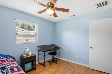 970 8th Avenue NE Largo FL 33770