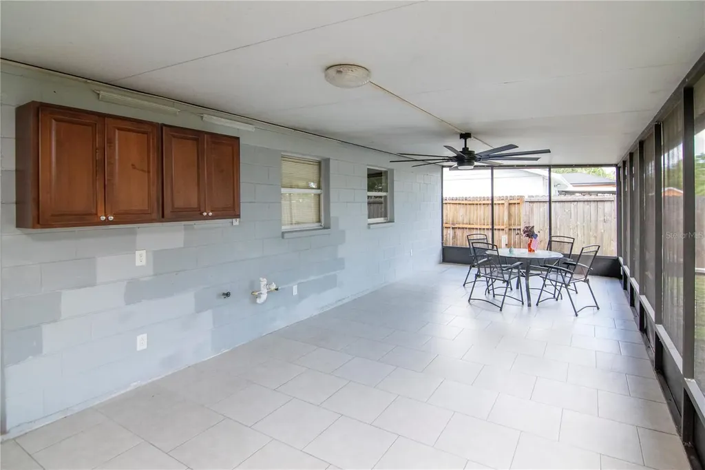 7303 Woodkirk Court Tampa FL 33634