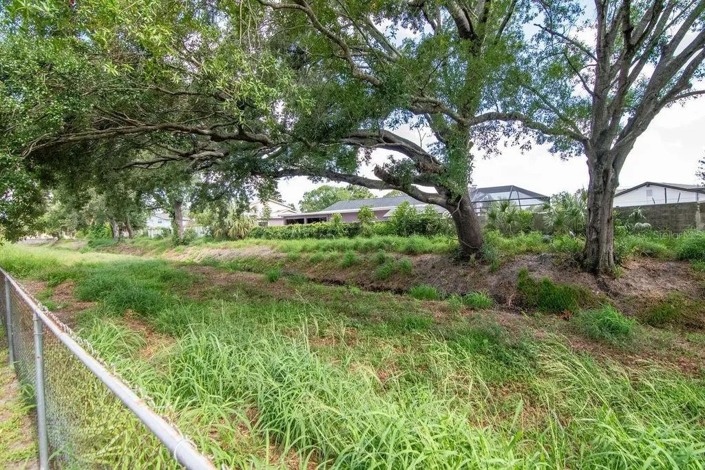 7303 Woodkirk Court Tampa FL 33634