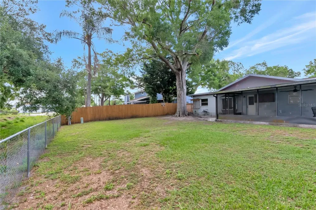 7303 Woodkirk Court Tampa FL 33634