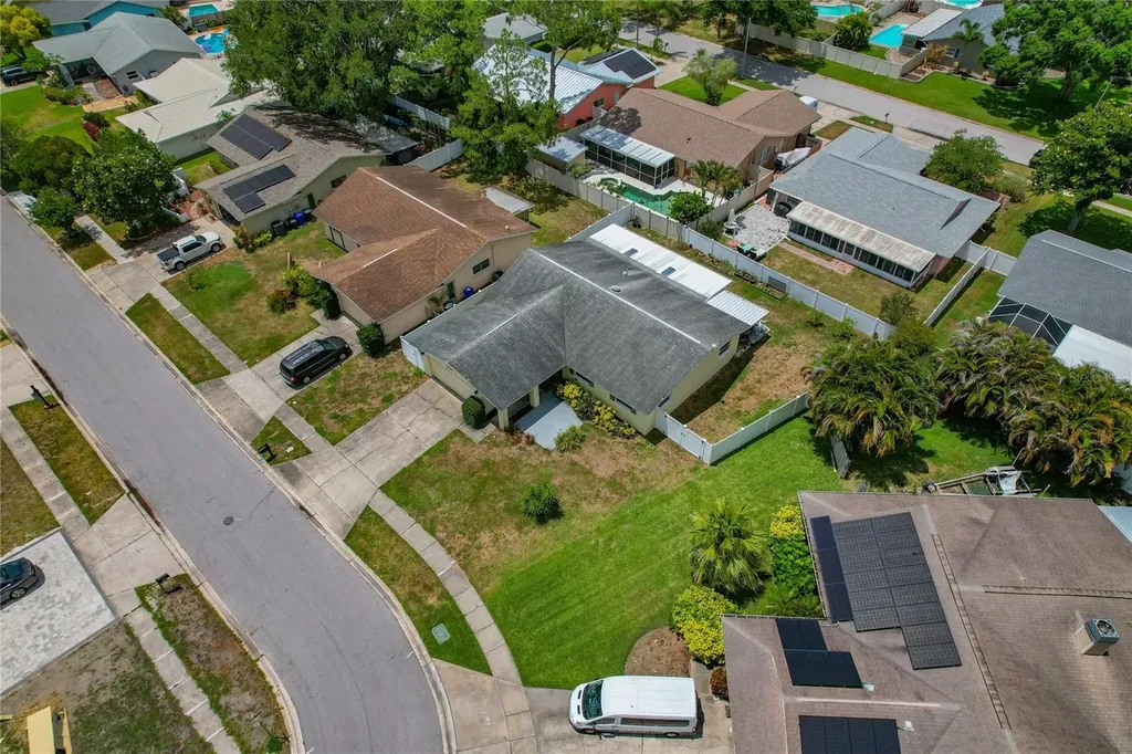 1634 Dale Circle N Dunedin FL 34698
