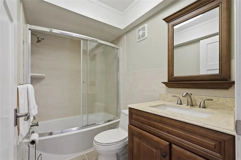 1634 Dale Circle N Dunedin FL 34698