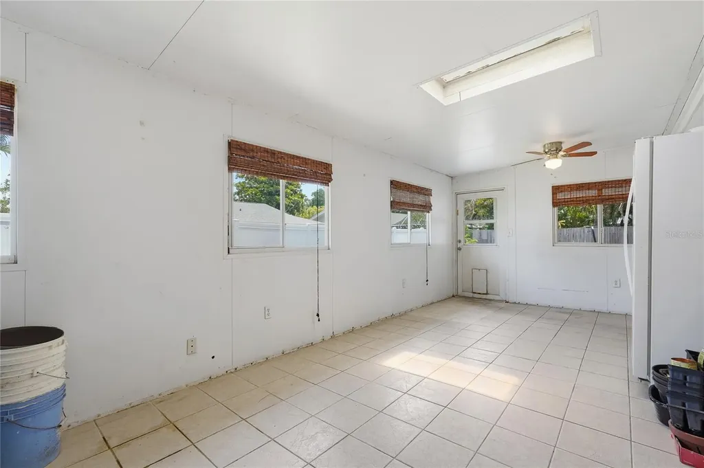 1634 Dale Circle N Dunedin FL 34698