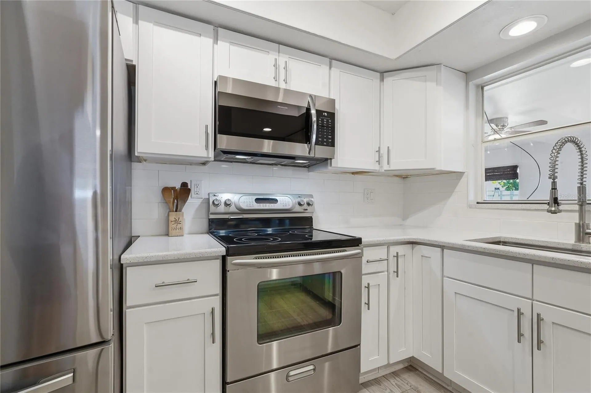 1634 Dale Circle N Dunedin FL 34698